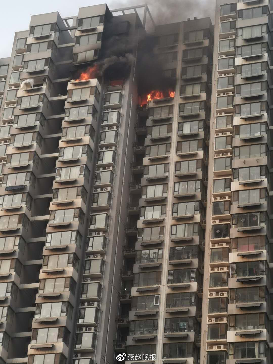 情況通報(bào)！邯鄲市一小區(qū)疑似天然氣燃爆，造成2人受傷